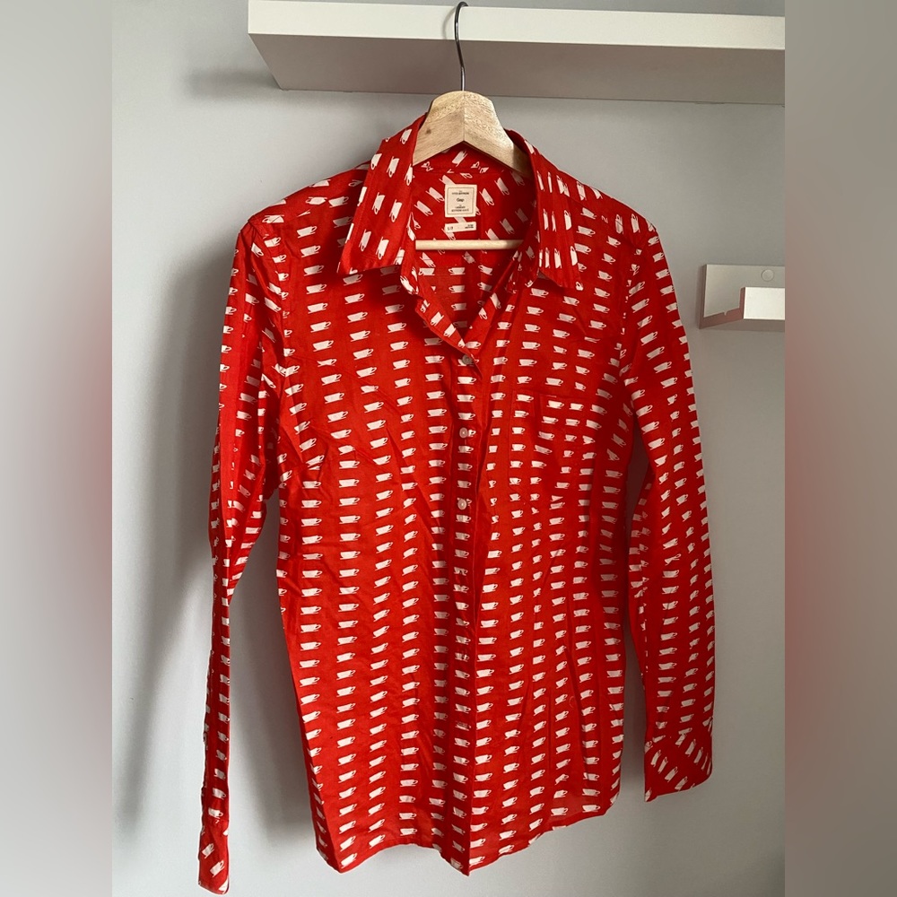 Gap Orange Coffee cup Shirt , small size